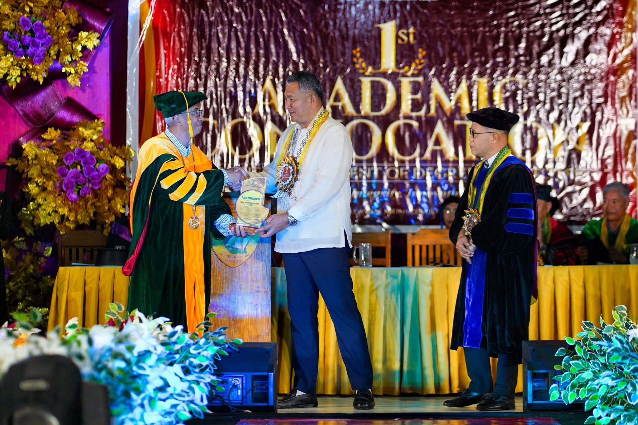 GRAD-AT-CALAYAN-PHOTOSET photo 31